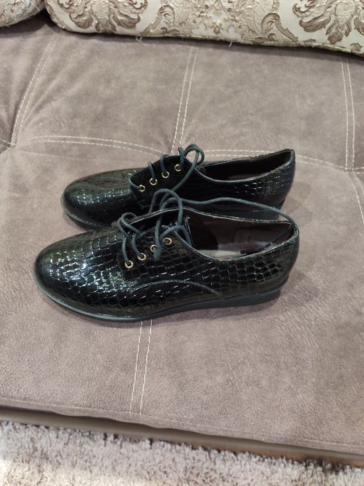 Женские ботинки, кроссовки