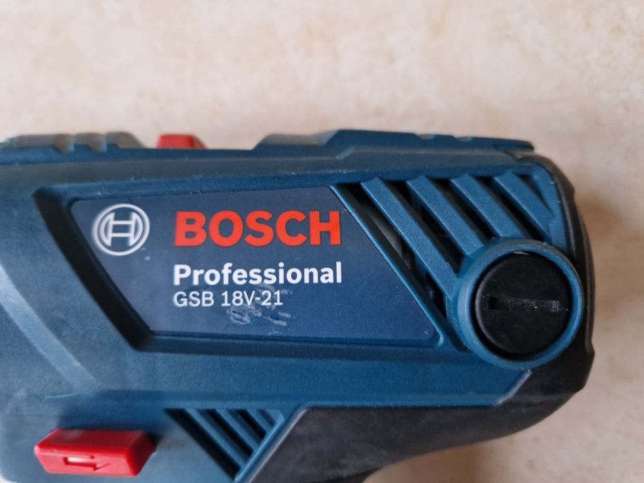 Bosch GSB 18V-21  / masina de gaurit si insurubat