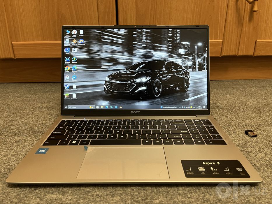 Acer aspire 3 sotiladi yangi va yaxshi holatda