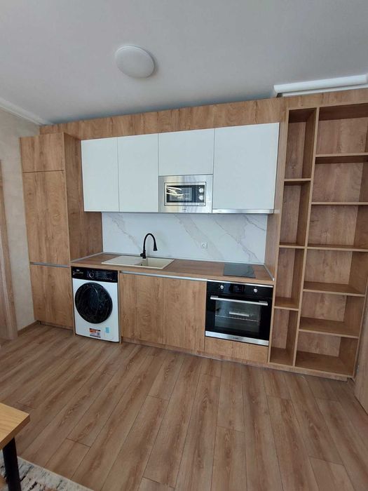 Дава се под наем Тристаен апартамент в Шумен, Пазара - 87 кв.м за 553.35 € - Снимка #2