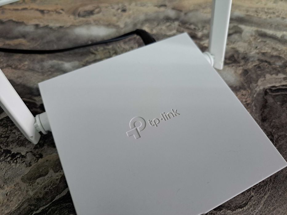 Wi-Fi-роутер TP-Link  TL-WR820N