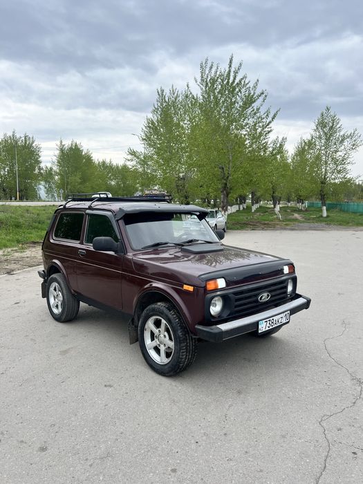 Продам ниву 21214