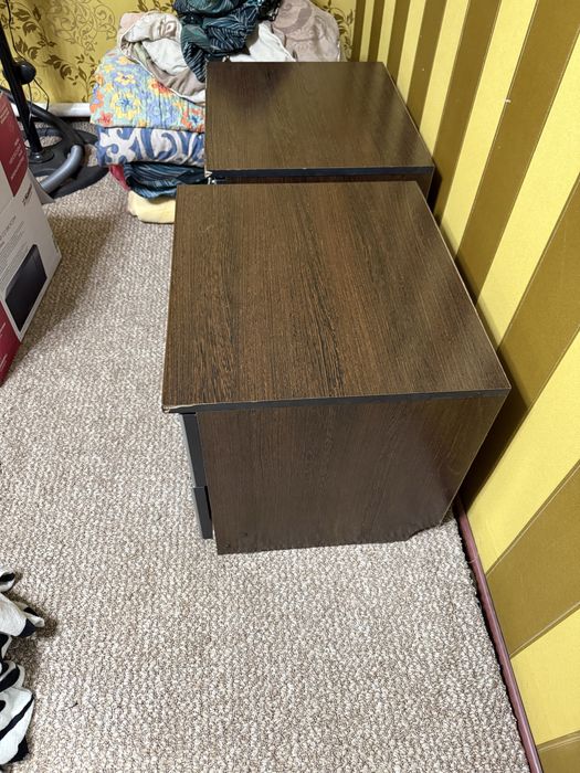 Двухместная кровать с тумбами