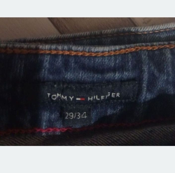 De vânzare blugi TOMMY