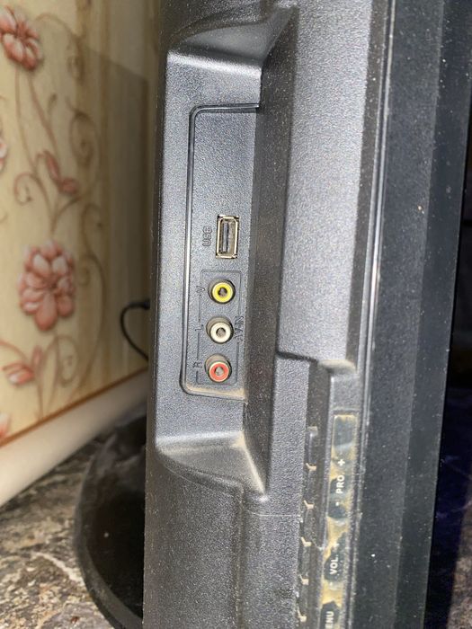 Телевизор Thomson диагональ 80 см