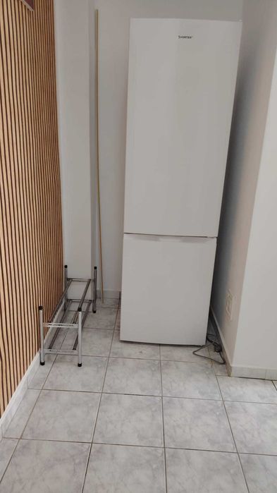 Dau în chirie garsoniera