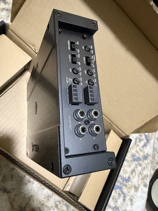 Helix M FOUR усилитель