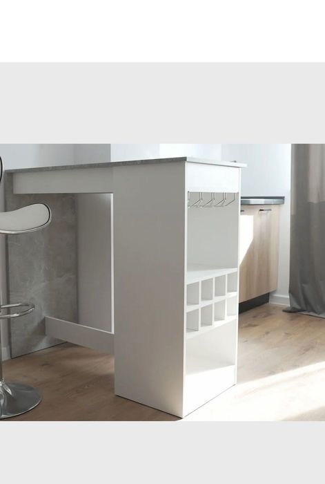 Bar Mobexpert si scaune