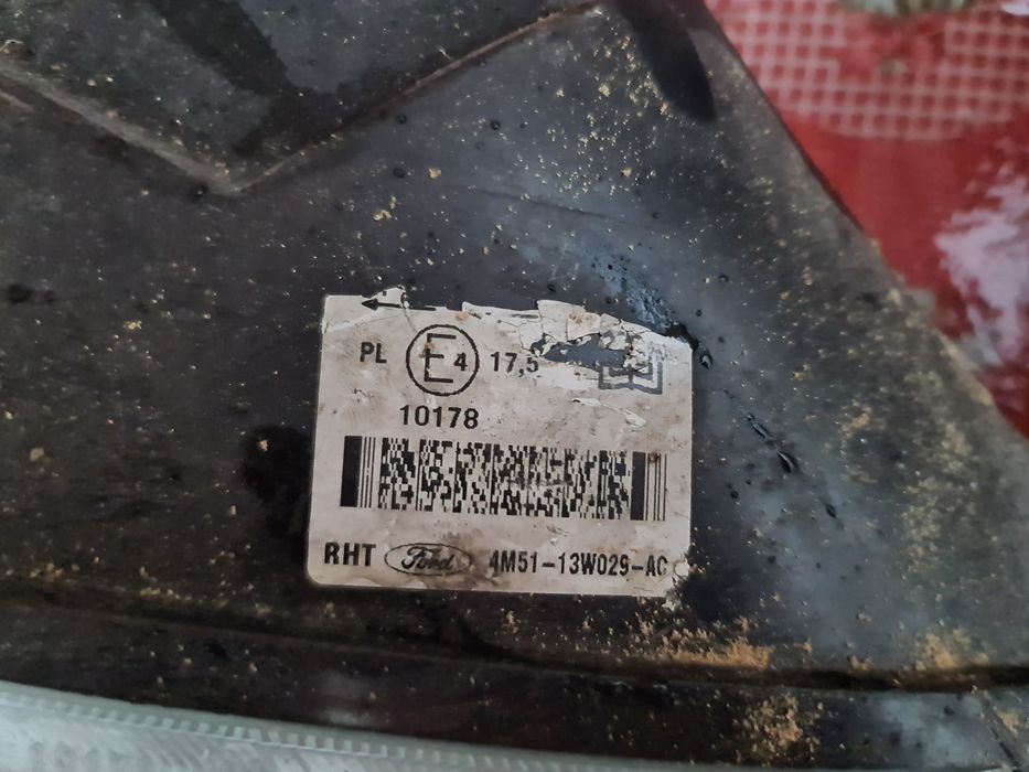 Vand faruri Ford Focus 2