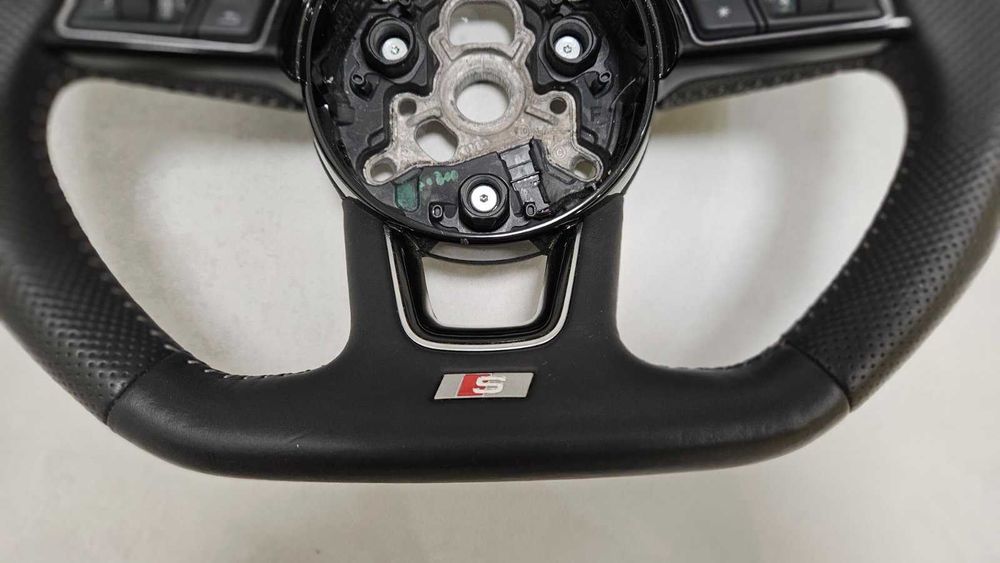 Волан Audi A3 A4 A5 Q5 S3 S4 S5