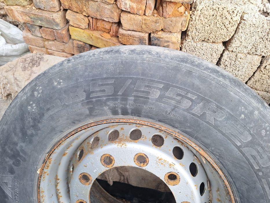 Шины с дисками для грузовиков