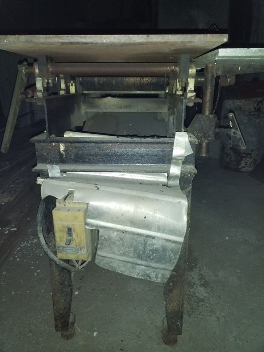 Станок деревообрабатывающий