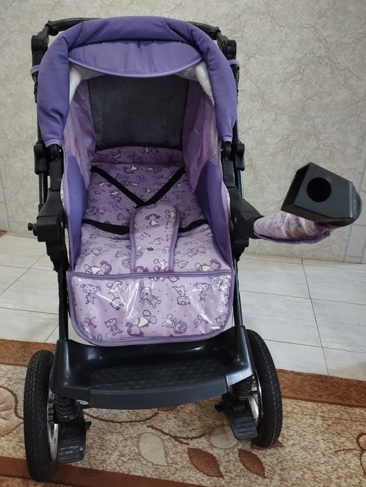 Коляска .               .