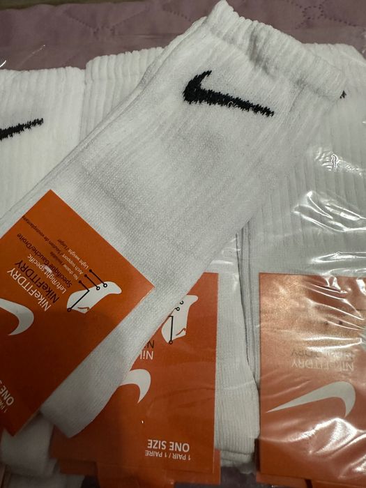 Памучни чорапи Найк