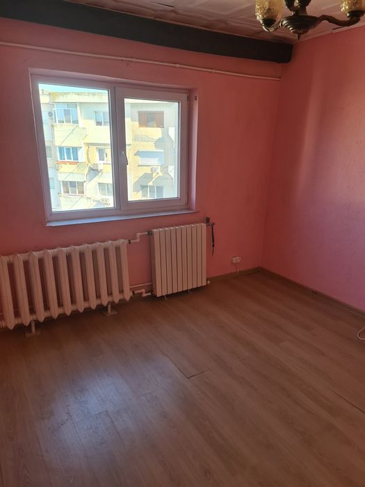 Vand apartament zona H-uri