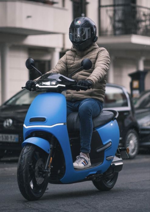 Scuter electric delivery livrari