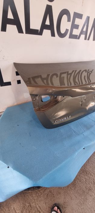 Capota porbagaj Toyota corolla