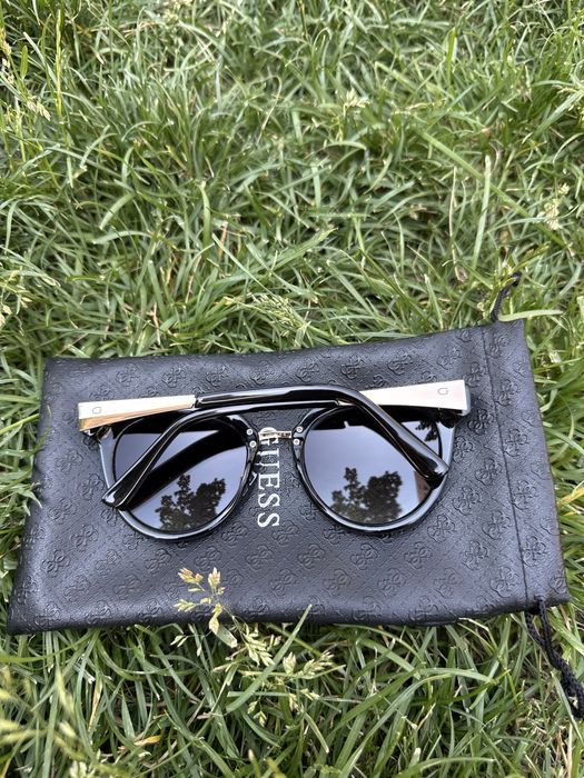 Очки солнцезащитные Guess