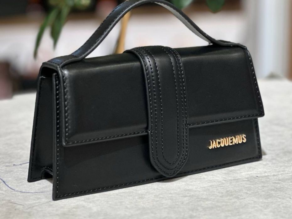 Genti Jacquemus Femei