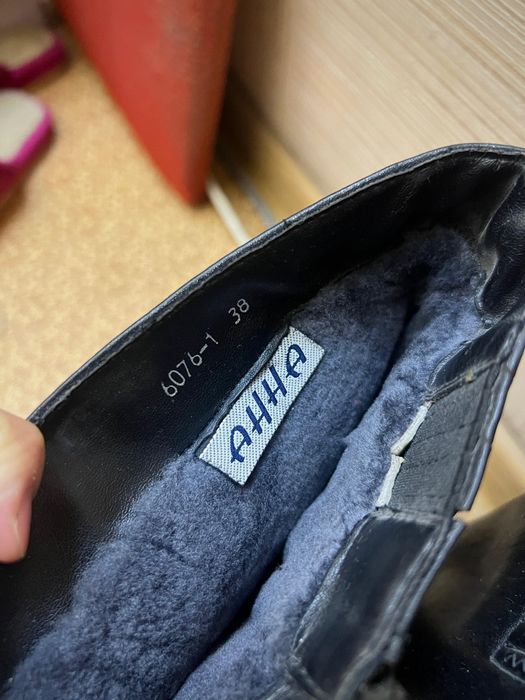 Сапоги женские продам