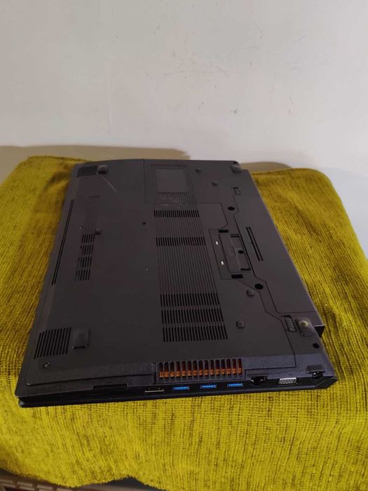 Laptop Clevo N350DW procesor intel i5 6500T, SSD 256Gb, ram 8 GB