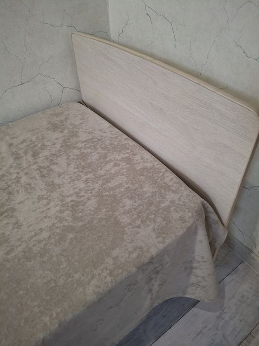 Кровать односпальная