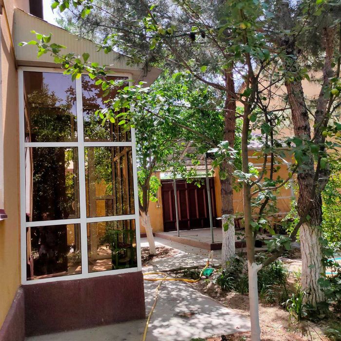 ховли (коттедж) сотилади