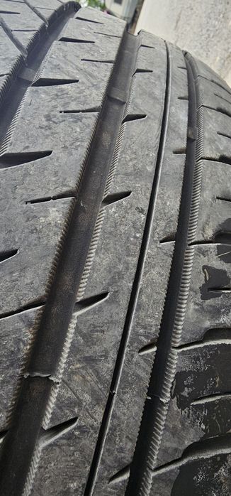 Летни гуми 235/35/19