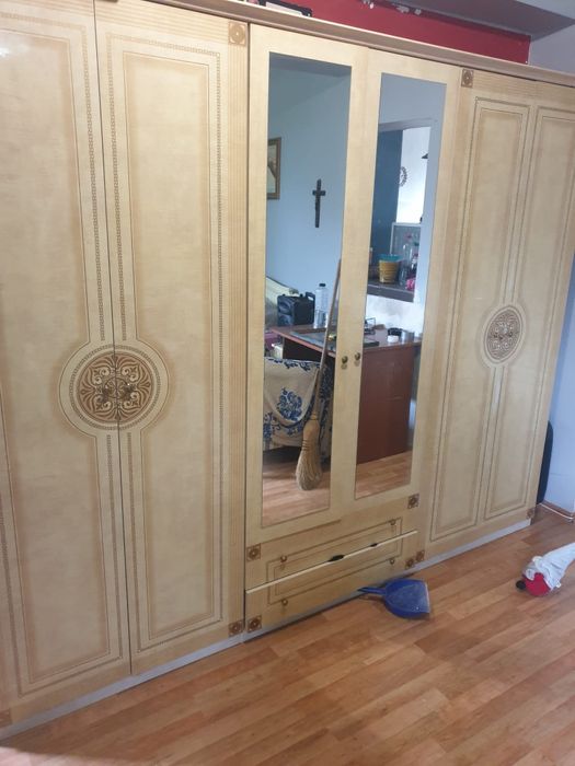 Dulap Versace în stare buna