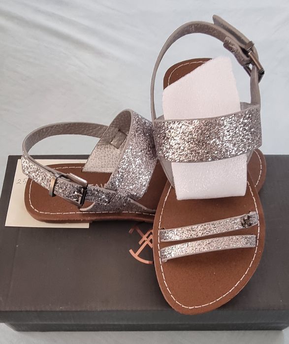 Дамски сандали Chattawak 36н