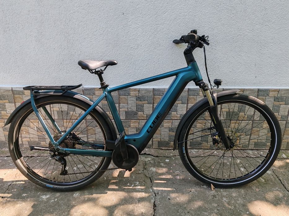 Bicicletă electrică CUBE Kathmandu