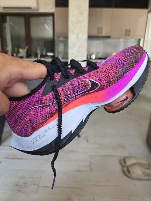 Adidasi nike zoomx