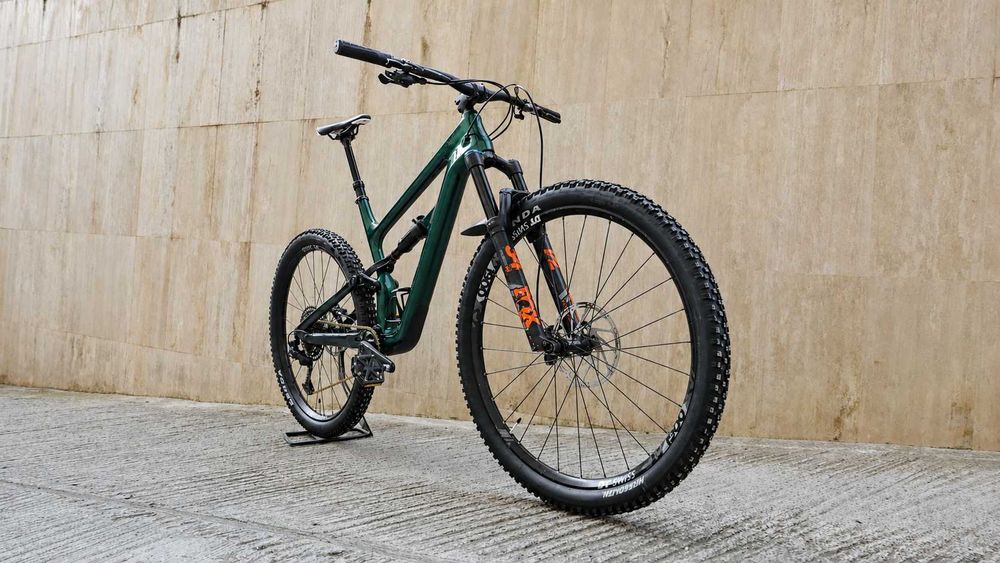 Cannondale Habit Carbon, 29", FOX 34 140 мм, SRAM GX Eagle 1x12, Code R, DT Swiss 350