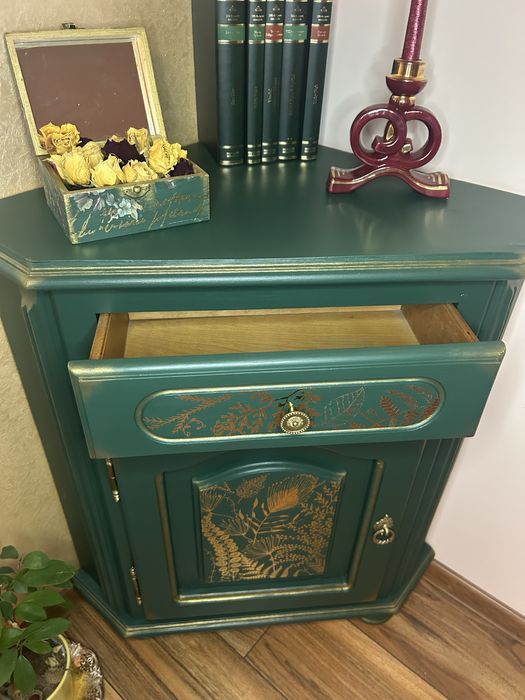 Mobila/comoda reconditionata manual