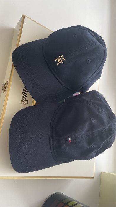 Бейсболки Tommy Hilfiger