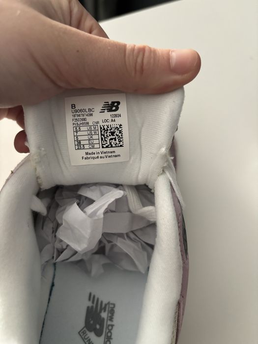 New Balance 9060