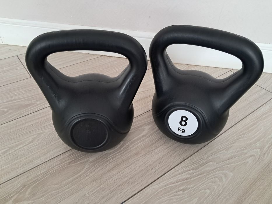 Гири продам 8 кг.