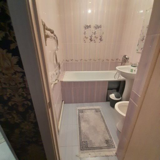 Центр, Универсам, сдам посуточно и командированным