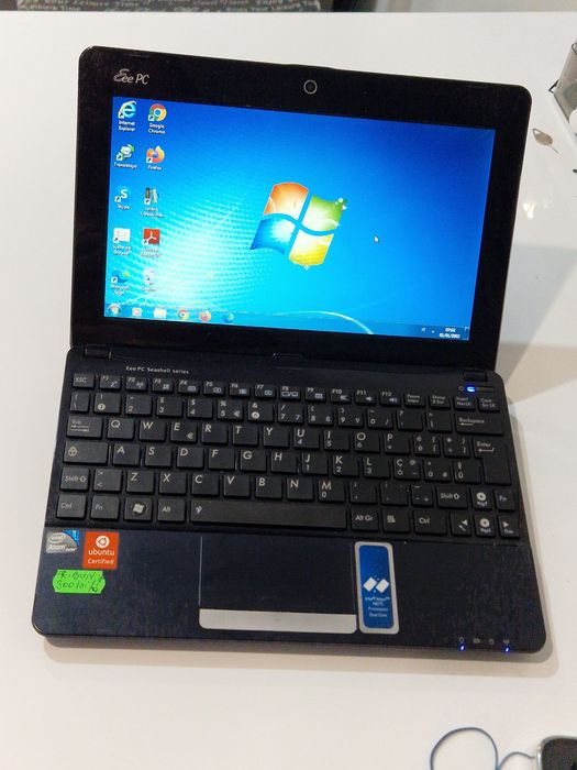 Laptop Asus perfect funcțional