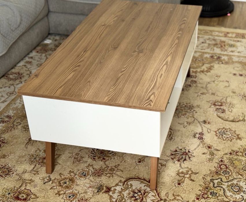 Журнальный столик