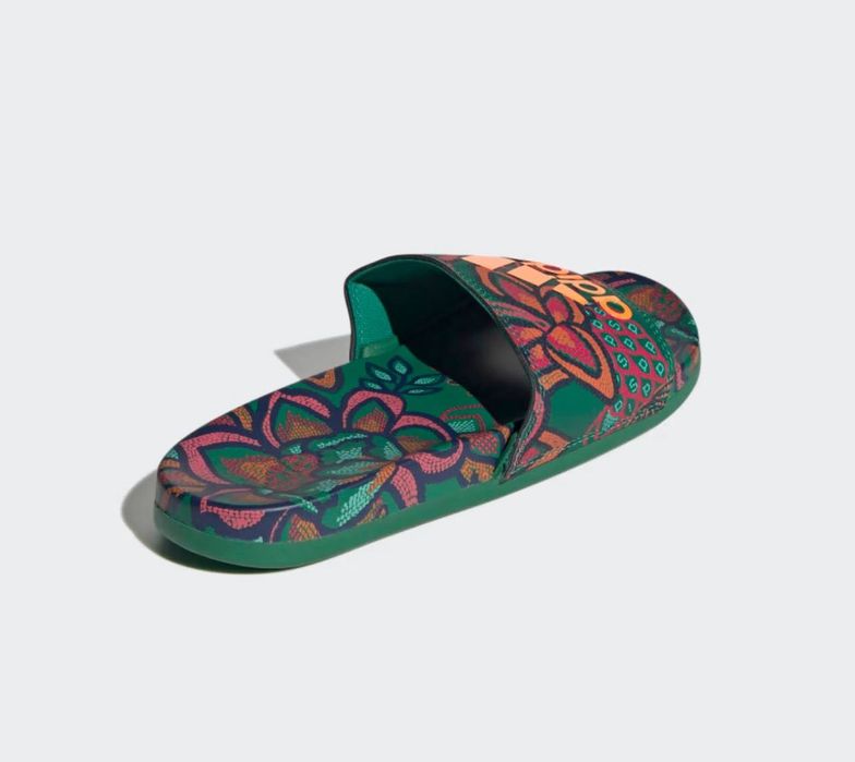 Adidas adilette comfort slides