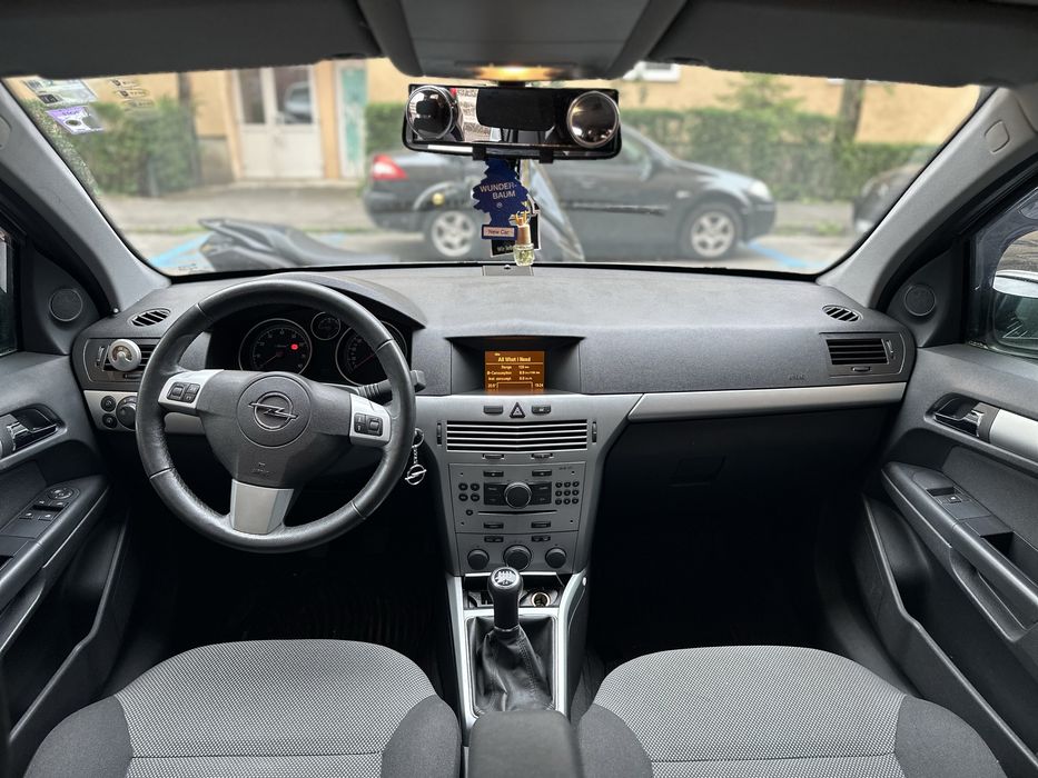 Opel Astra H 1.4 (67.000km  !)