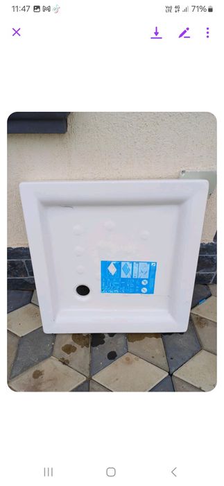 Cadita de dus și bideu