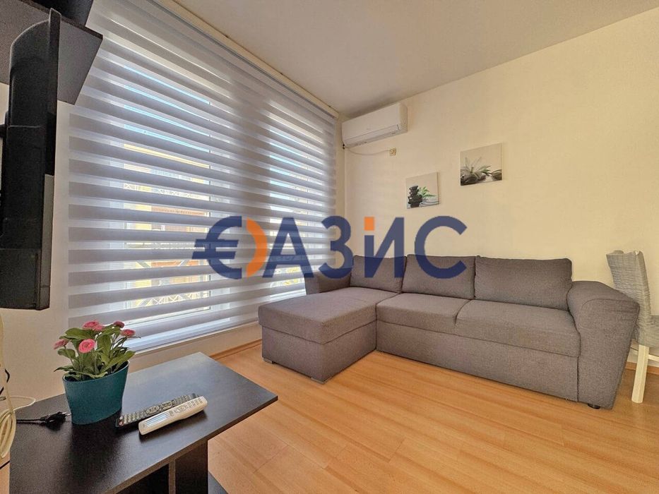 Продава се Двустаен апартамент в к.к. Слънчев бряг - 49 кв.м за 1021 €/кв.м - Снимка #3
