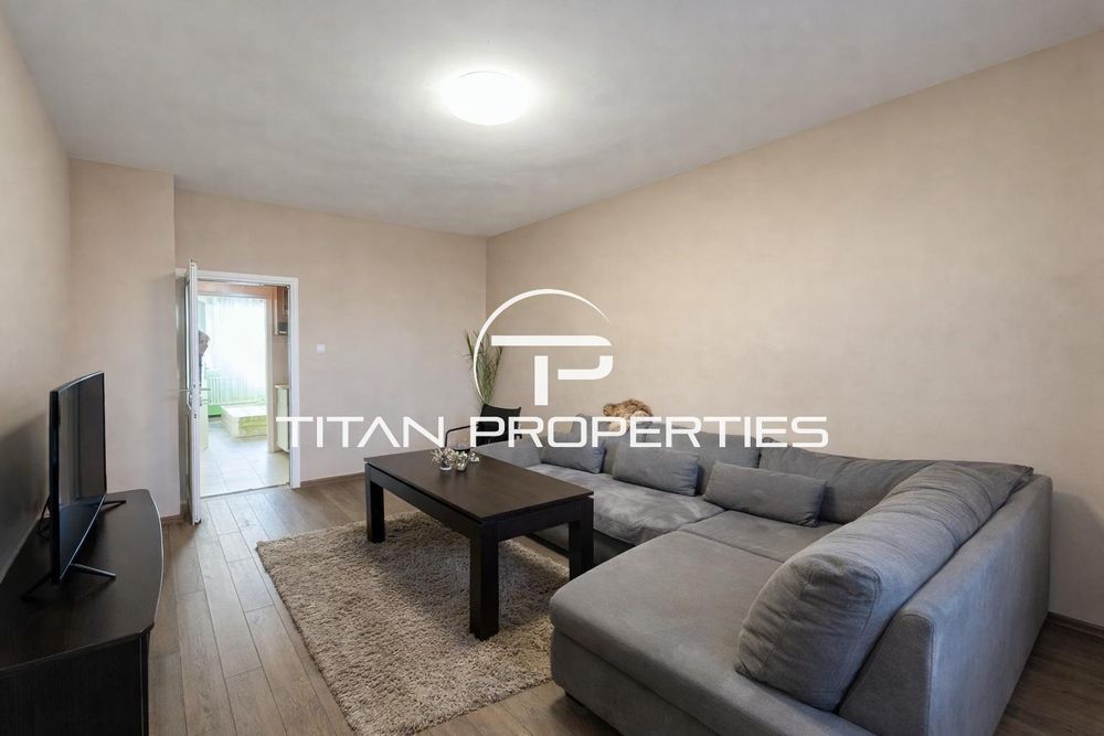 Тристаен апартамент за продажба в кв. Гагарин