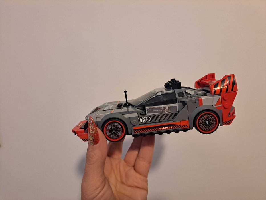 LEGO  пистова кола