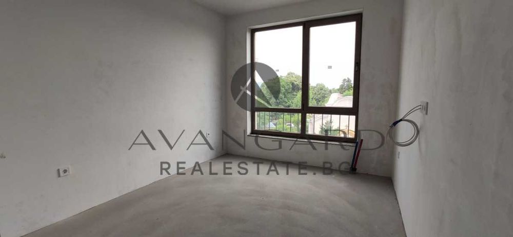 оф.14232 Четиристаен БУТИКОВА Сграда Прослав