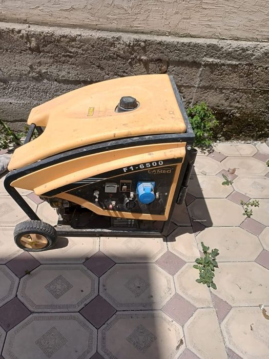 Генератор Cameo f 1 6500