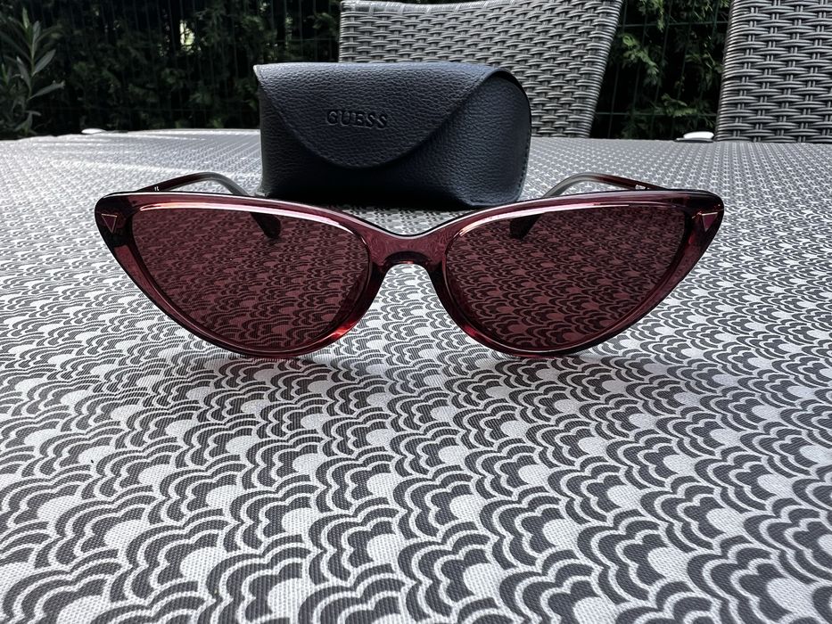 Слънчеви очила Guess