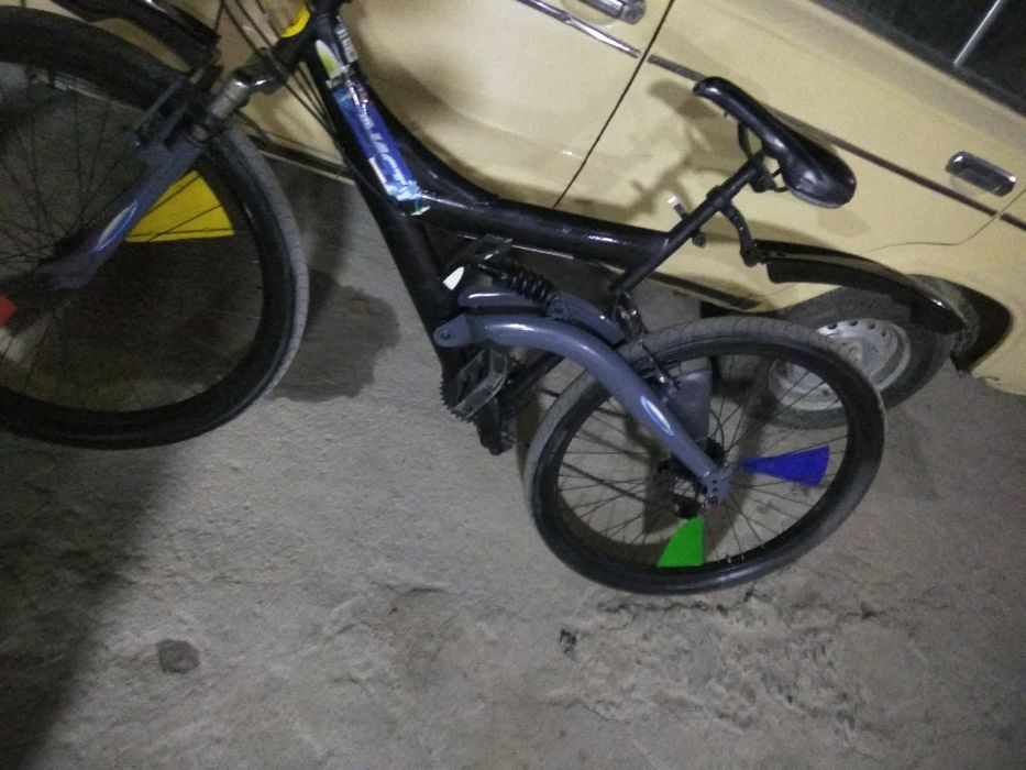 Velik rembo sotiladi